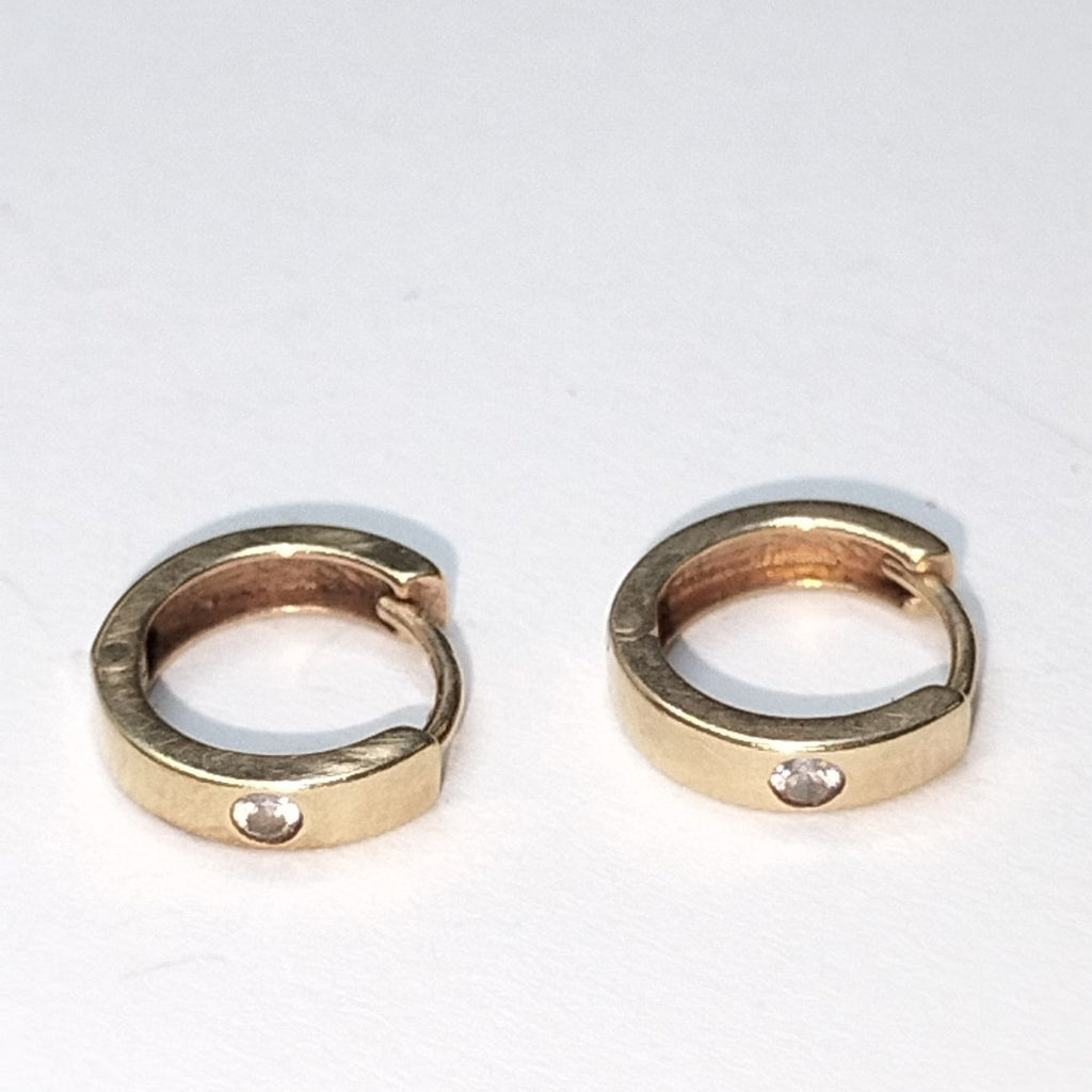 ARRACADAS PAR ORO 14 K 1.1 GRMS (SEMINUEVO)