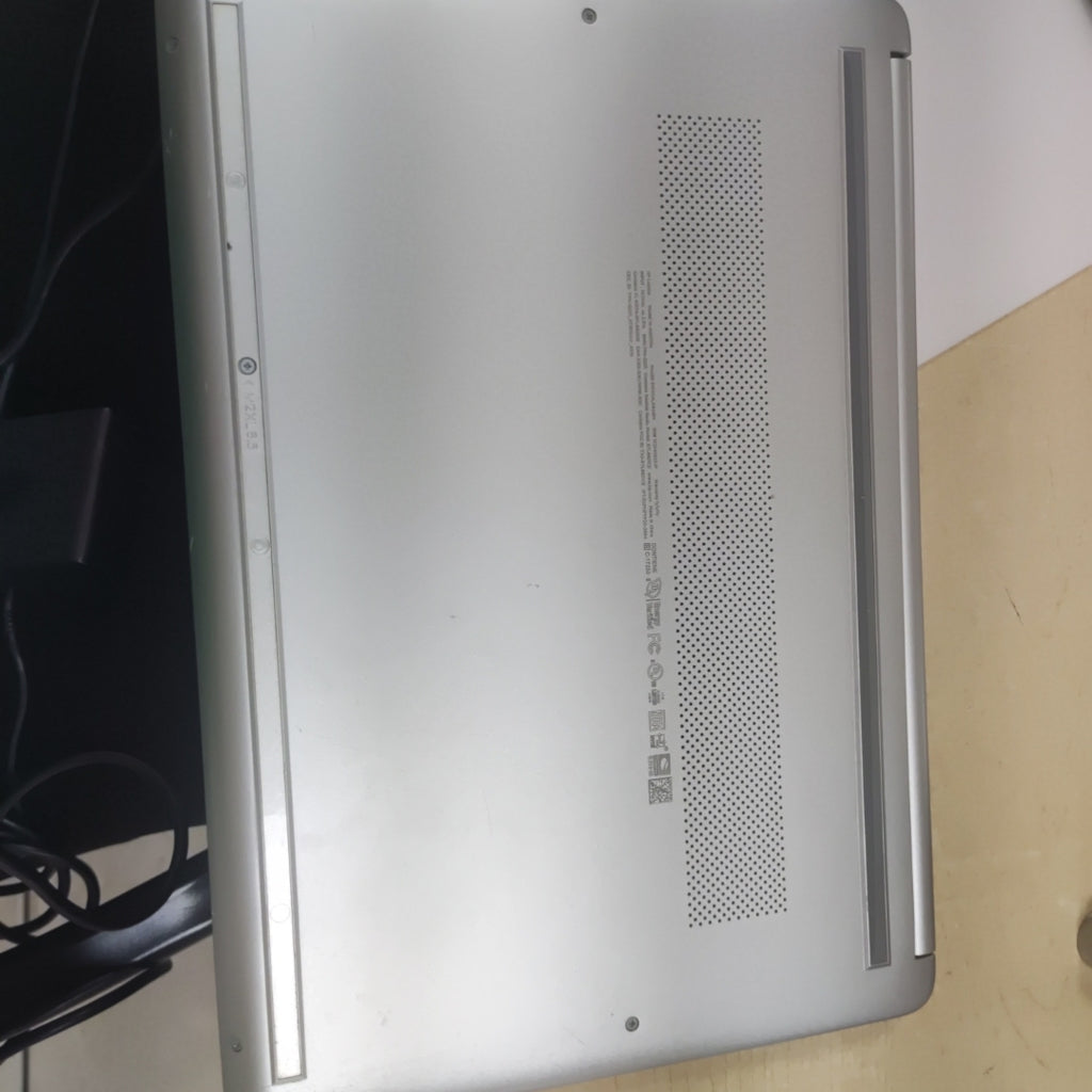 LAPTOP HP 14-DQ5015LA (2023) 512 GB SSD 8 GB RAM (SEMINUEVO)
