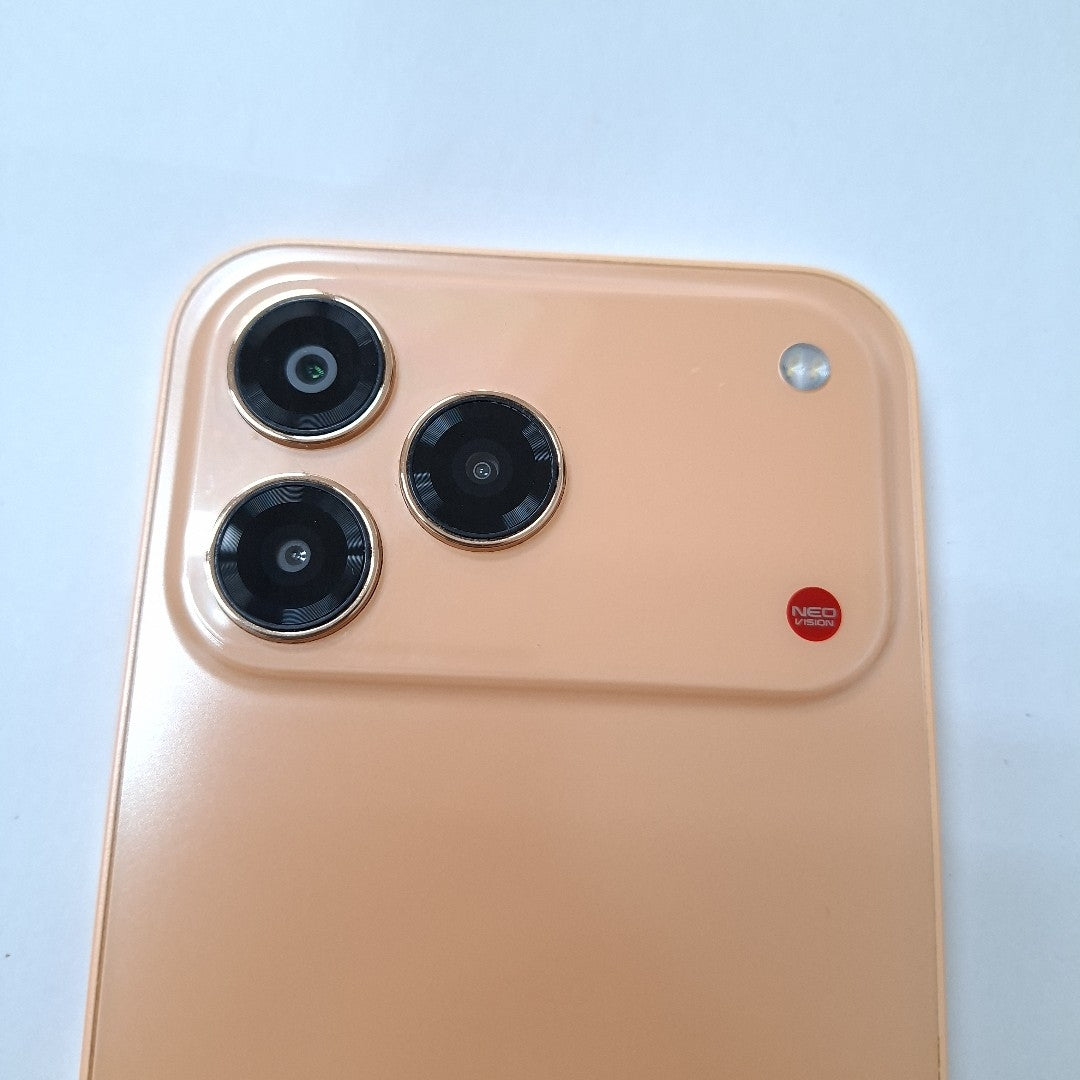 CELULAR NUBIA V80 DESING Z2575 (2025) 256 GB 8 GB RAM (SEMINUEVO)