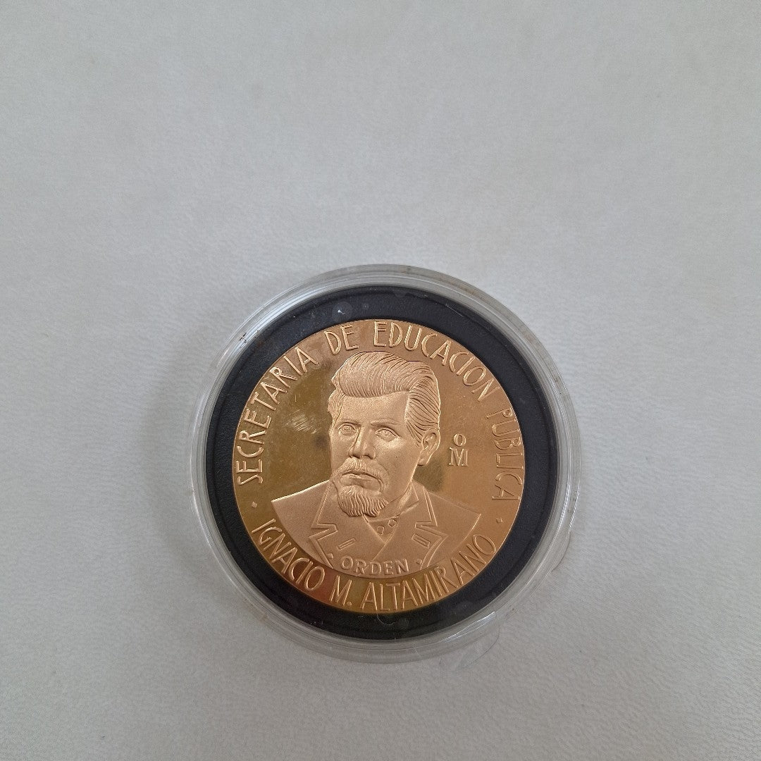 MEDALLA CONMEMORATIVA ORO 21 K 42.2 GRMS (SEMINUEVO)