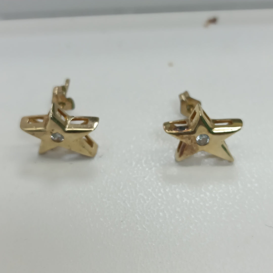 ARETES PAR ORO 14 K 2.8 GRMS (SEMINUEVO)