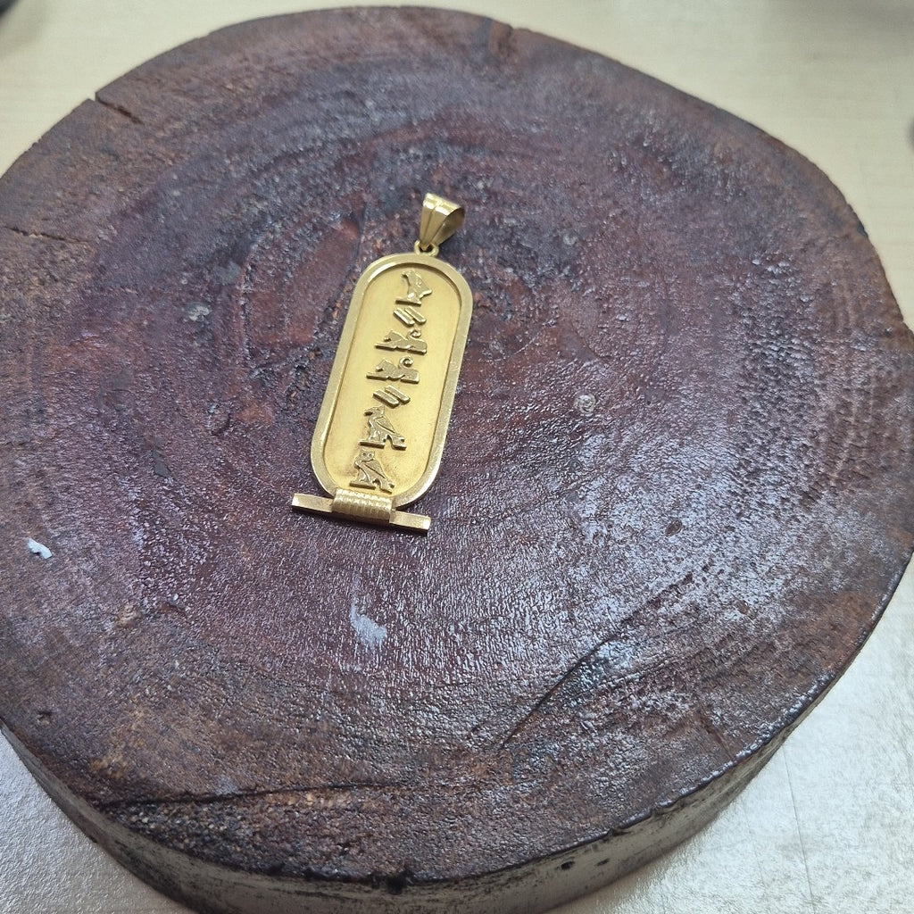 DIJE ORO 18 K 12.3 GRMS (SEMINUEVO)