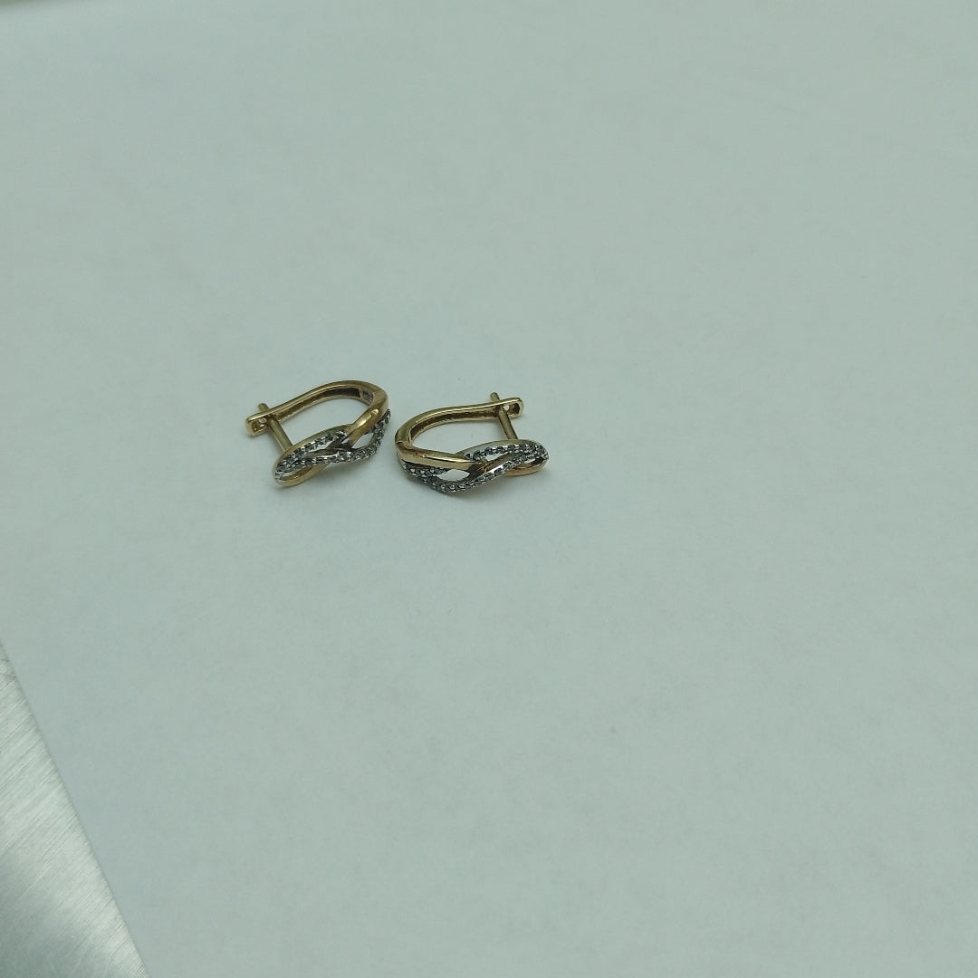 ARETES PAR ORO 10 K 1.7 GRMS (SEMINUEVO)