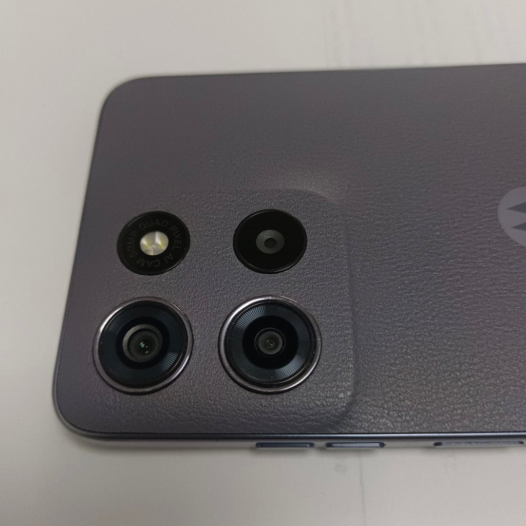CELULAR MOTOROLA MOTO G15 XT2521-2 (2025) 256 GB 4 GB RAM (SEMINUEVO)