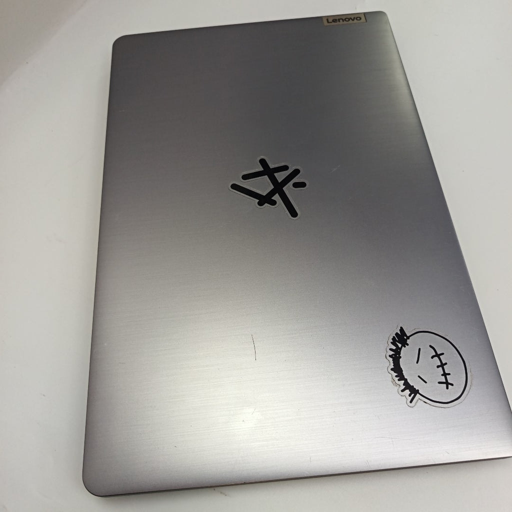 LAPTOP LENOVO IDEAPAD 3 15IAU7 (2023) 256 GB SSD 8 GB RAM (SEMINUEVO)