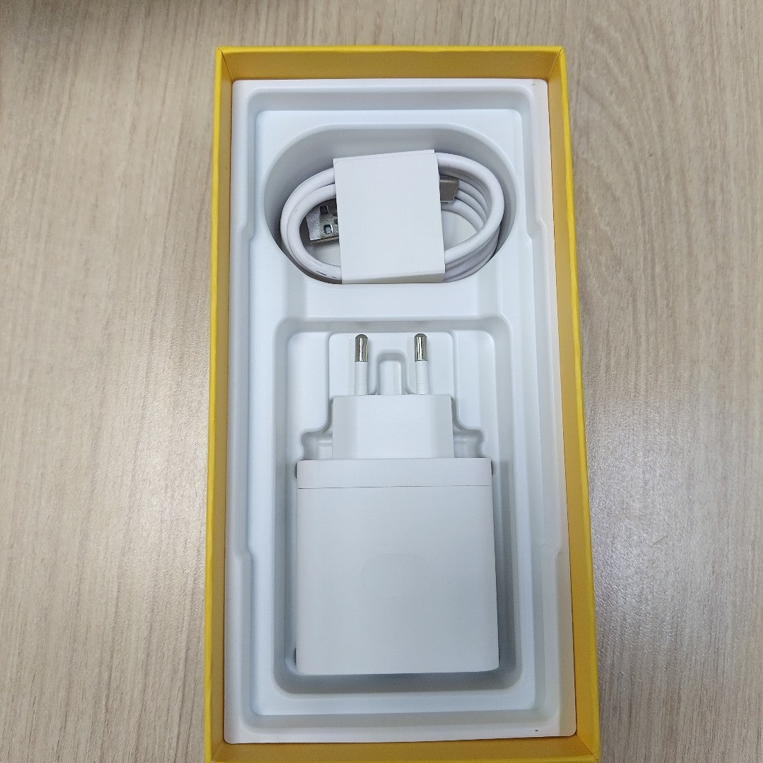 CELULAR REALME 12 5G RMX3871 256 GB 8 GB RAM (SEMINUEVO)