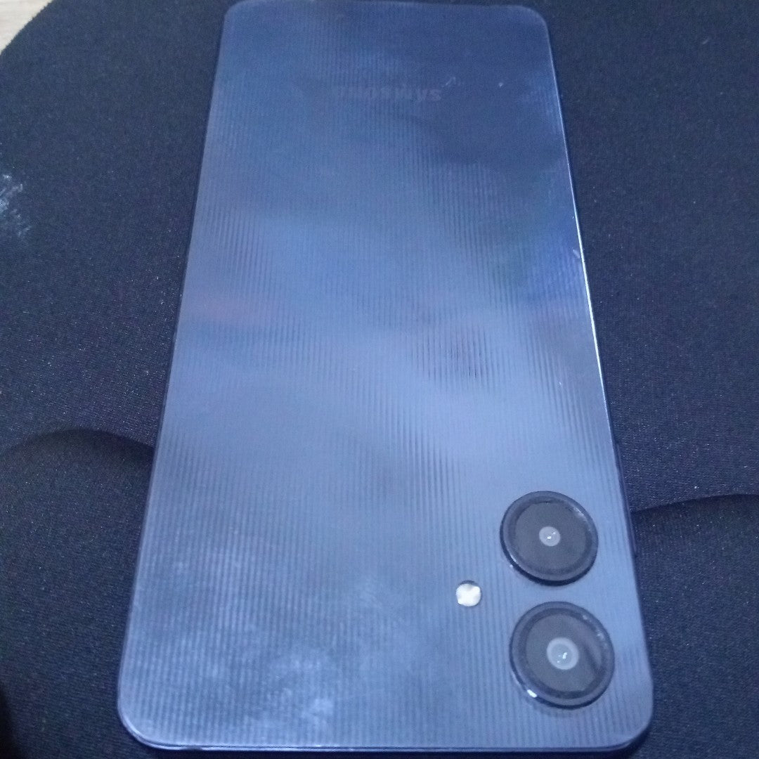 CELULAR SAMSUNG GALAXY A06 SM-A065M (2024) 128 GB 4 GB RAM (SEMINUEVO)