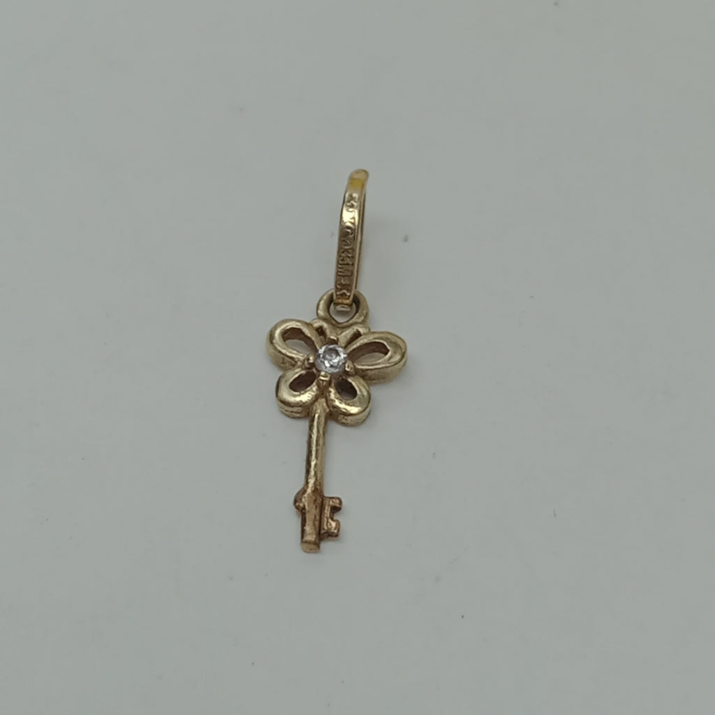DIJE ORO 10 K 0.4 GRMS (SEMINUEVO)