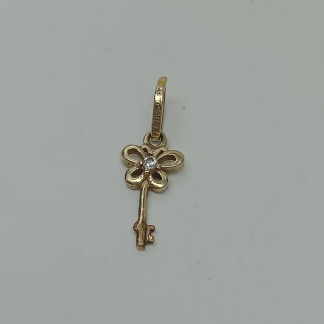 DIJE ORO 10 K 0.4 GRMS (SEMINUEVO)