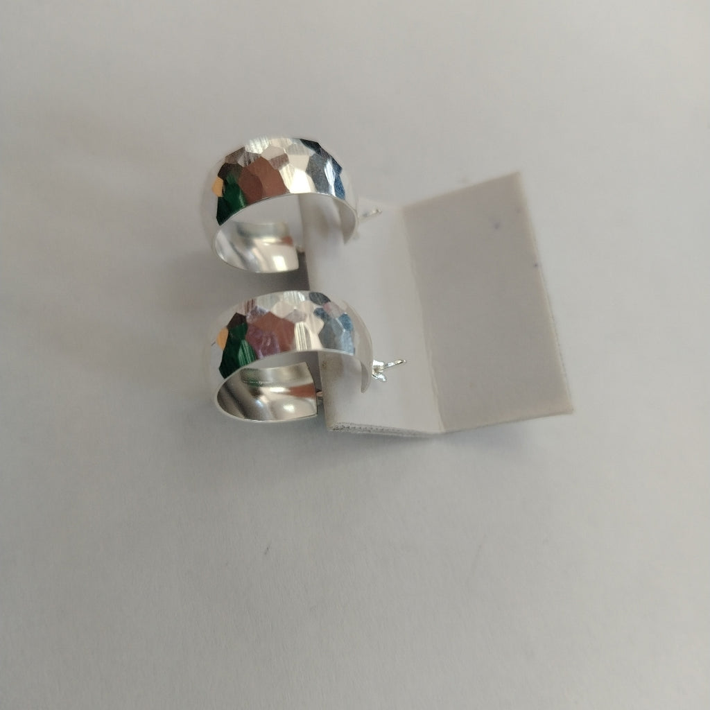 ARETES ARRACADAS FACETADAS PLATA .925 2.8 GR (NUEVO)