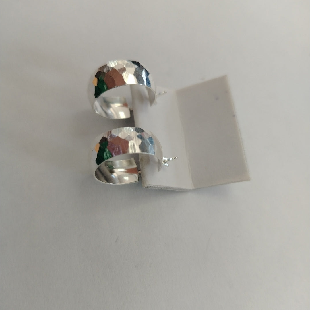 ARETES ARRACADAS FACETADAS PLATA .925 2.8 GR (NUEVO)
