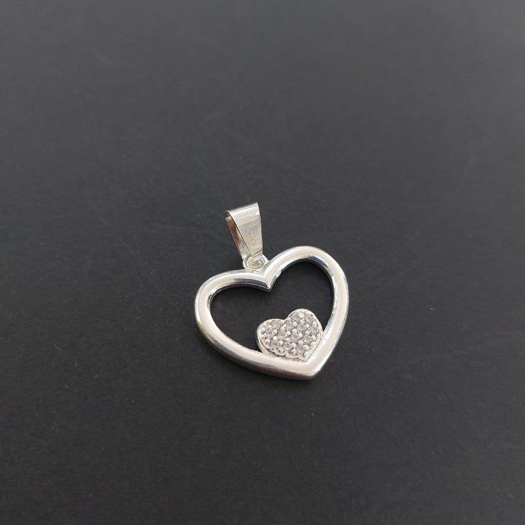 DIJE CORAZON C/CIRCONIAS PLATA .925 2.8 GR (NUEVO)