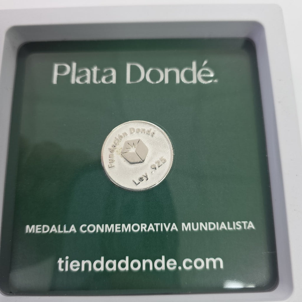 MEDALLA CONMEMORATIVA FRD FÚTBOL MOTIVO ÁGUILA PLATA .925 8.9 GR (NUEVO)