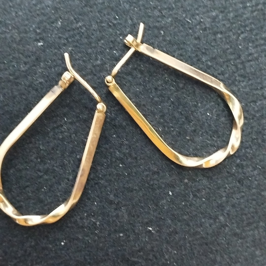 ARRACADAS PAR ORO 14 K 2.6 GRMS (SEMINUEVO)