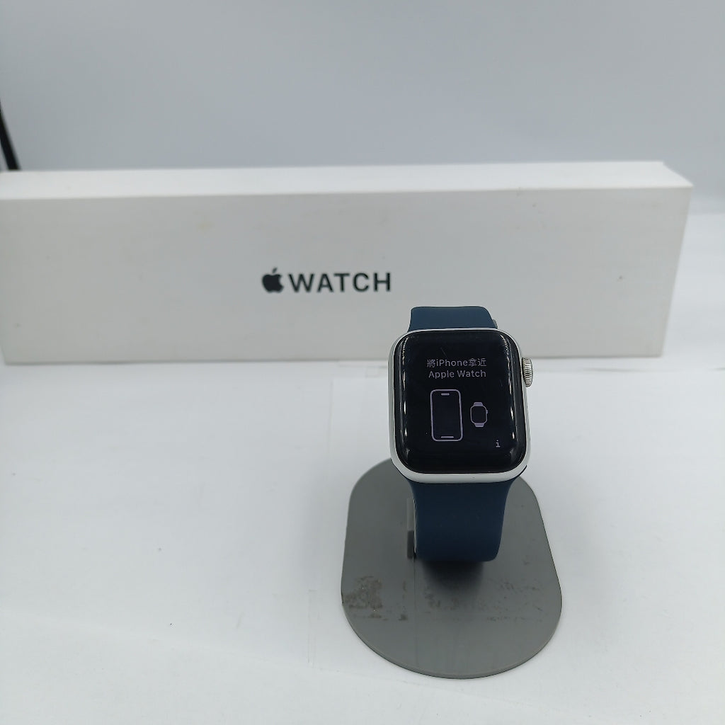 SMARTWATCH APPLE SE ALUMINIO A2351 40 MM GPS (SEMINUEVO)