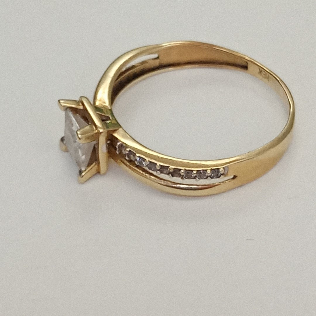 ANILLITO ORO 10 K 1.8 GRMS (SEMINUEVO)