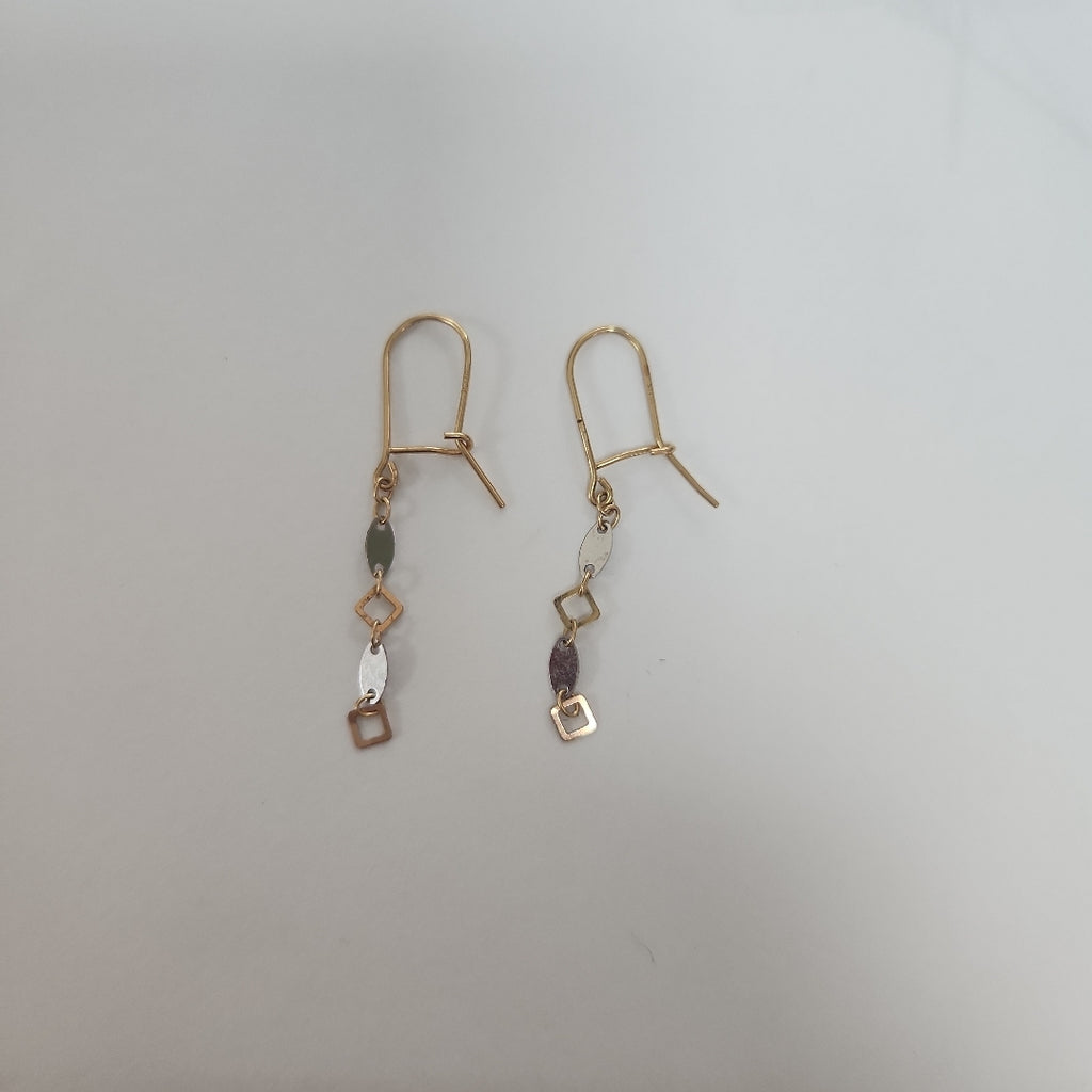 ARETES PAR ORO COMBINADO 14 K 0.6 GRMS (SEMINUEVO)