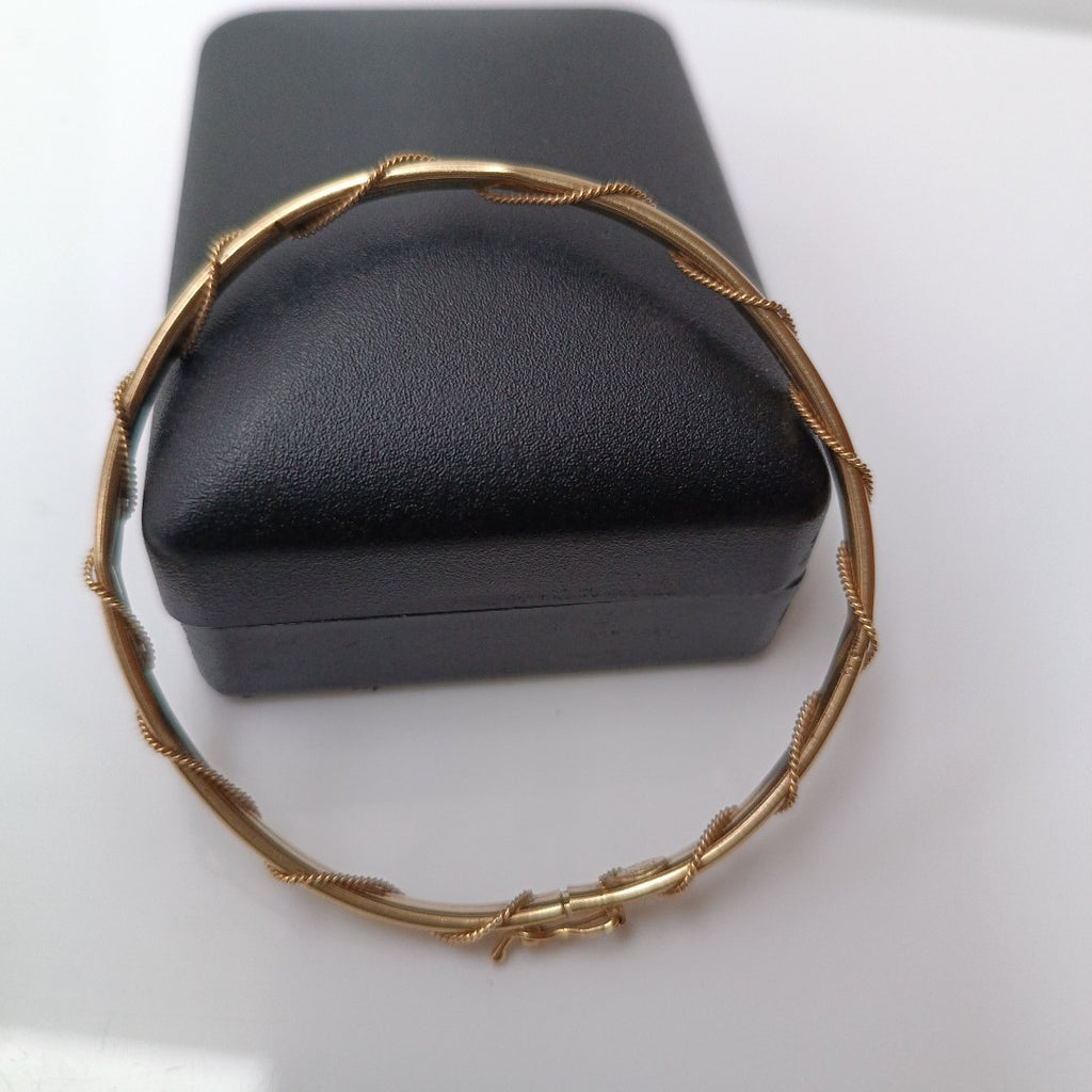 PULSERA RIGIDA ORO 14 K 5.6 GRMS (SEMINUEVO)