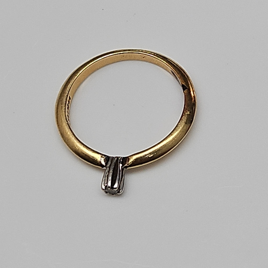 SOLITARIO ORO 14 K 2,40 GRMS (SEMINUEVO)