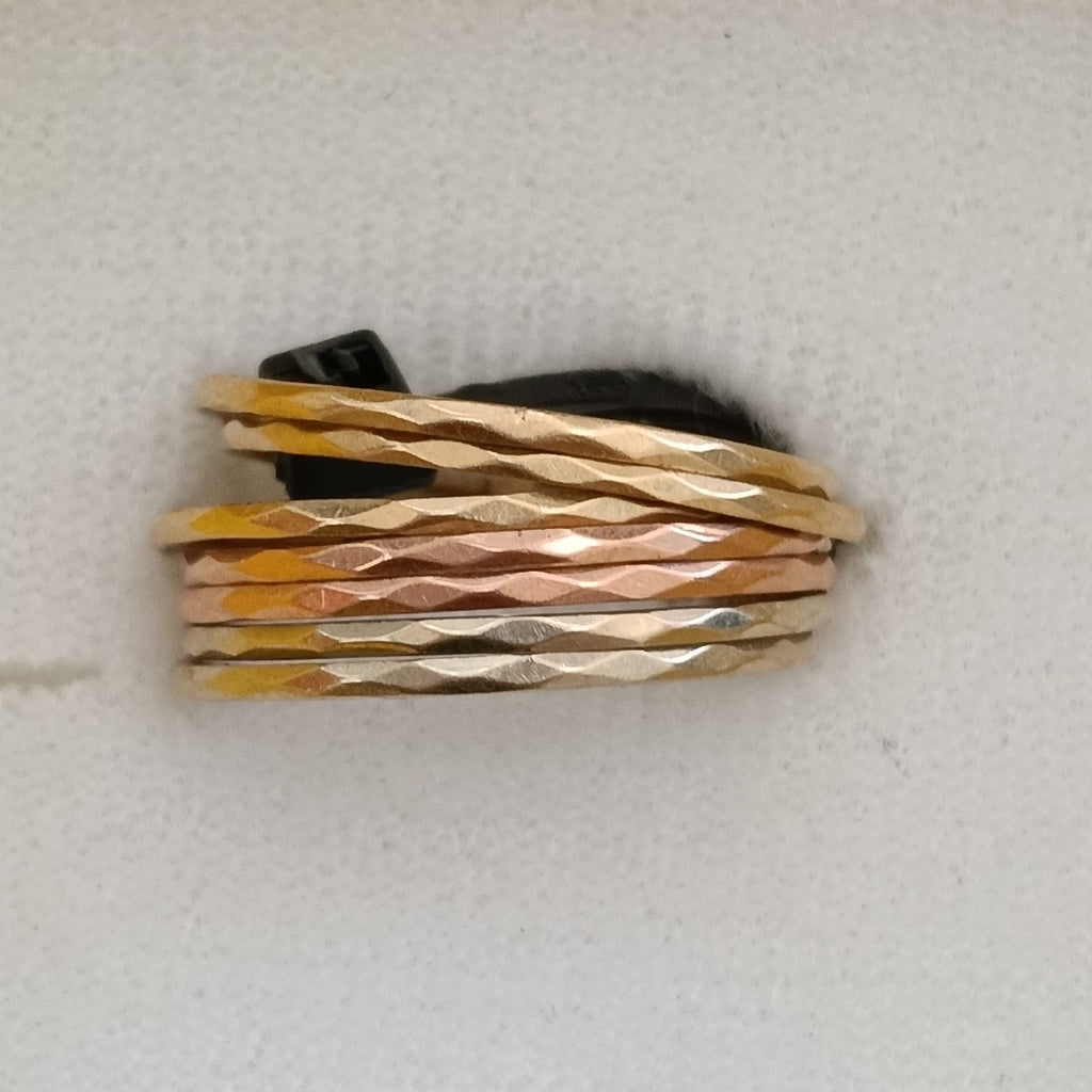 SEMANARIO DE ARGOLLAS ORO, ORO COMBINADO 14 K 3.9 GRMS (SEMINUEVO)
