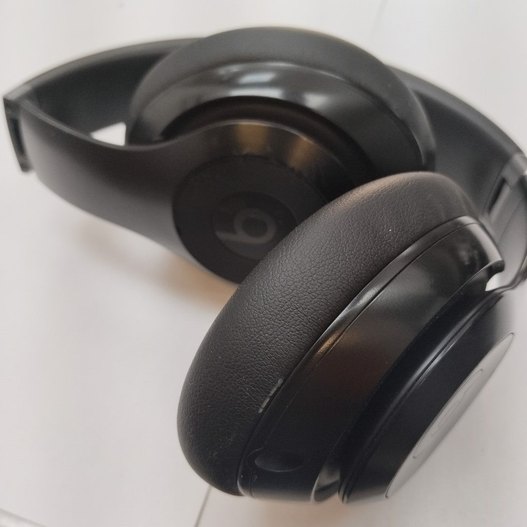 AUDIFONOS BEATS STUDIO PRO INALAMBRICO OVER EAR (SEMINUEVO)