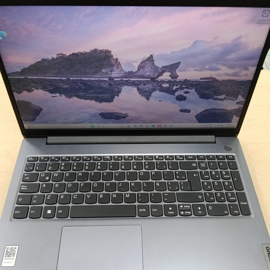 LAPTOP LENOVO V15 G4 AMN (205) 512 GB SSD 8 GB RAM (SEMINUEVO)