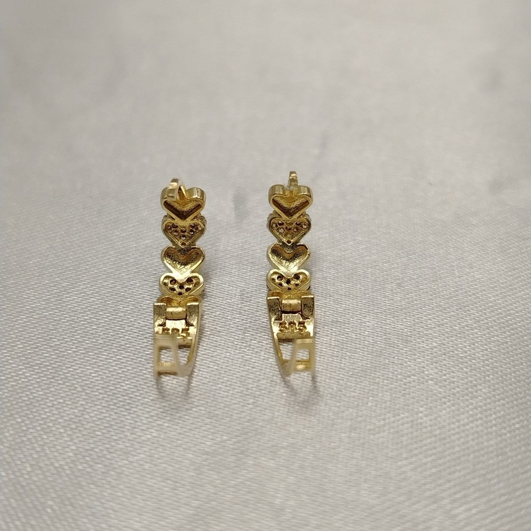 HUGGIES ORO 14K 2.8 (NUEVO)