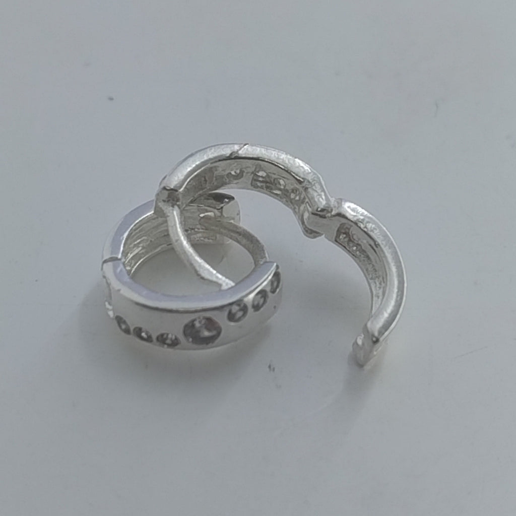 ARRACADAS C/CIRCONIAS PLATA .925 2.4 GR (NUEVO)
