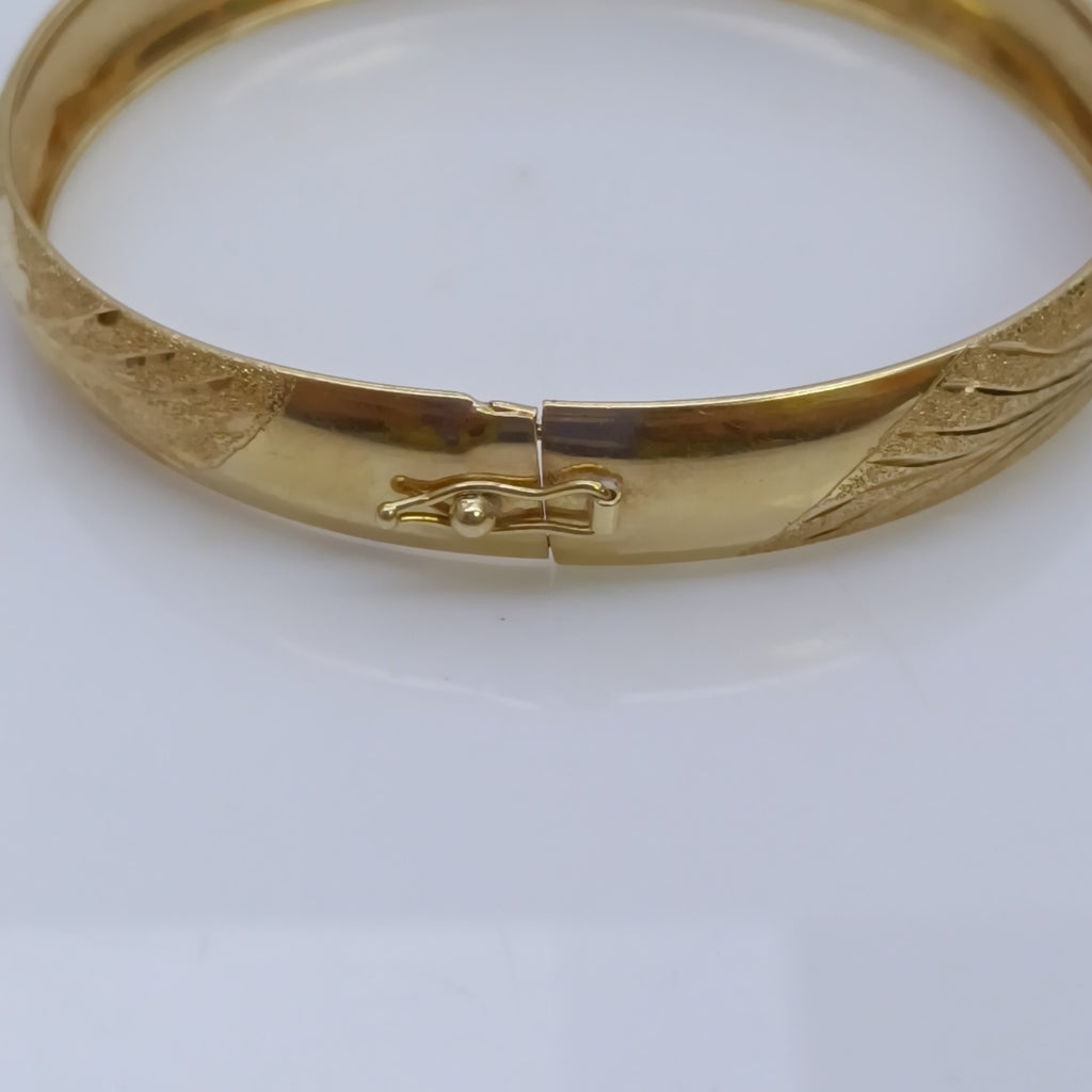 PULSERA RIGIDA ORO 14 K 6.8 GRMS (SEMINUEVO)