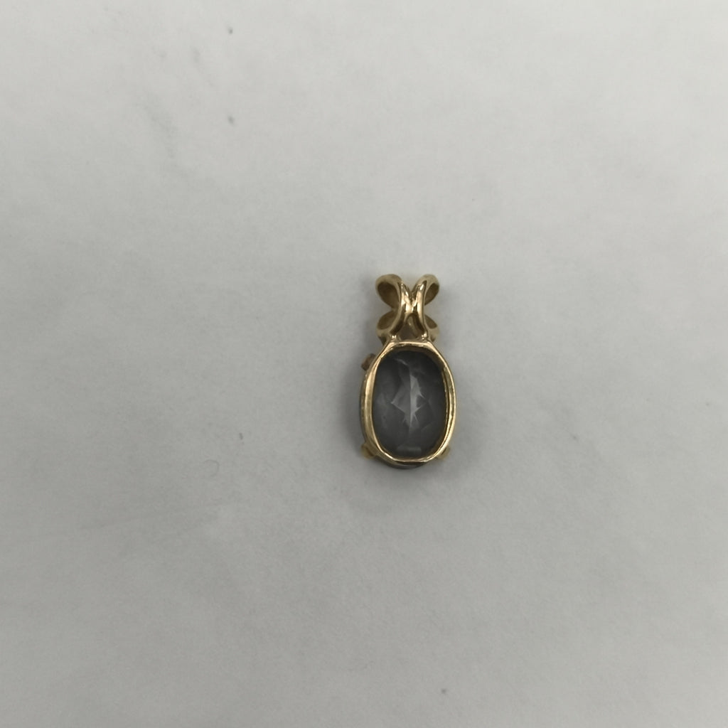 DIJE ORO 10 K 0.7 GRMS (SEMINUEVO)