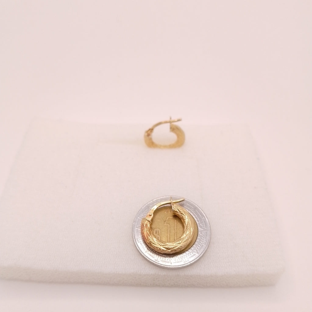 ARETES PAR ORO 14 K 1 GRMS (SEMINUEVO)