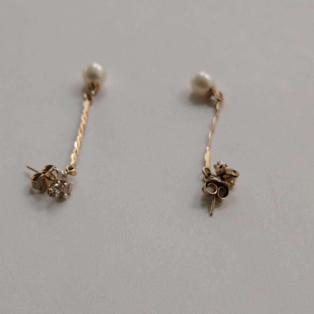 ARETES PAR ORO 14 K 1.7 GRMS (SEMINUEVO)