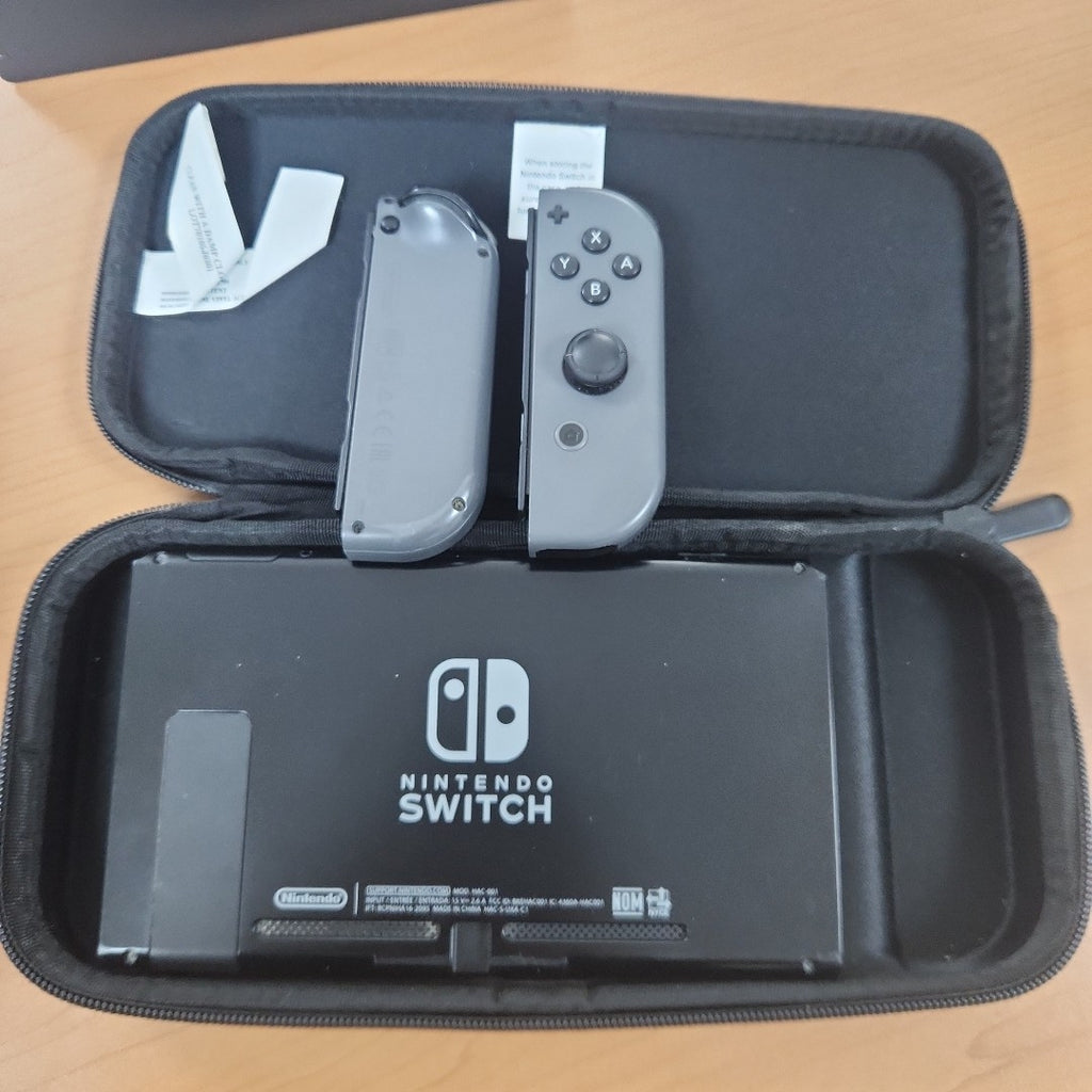 CONSOLA DE VIDEOJUEGO NINTENDO SWITCH 32 GB (SEMINUEVO)