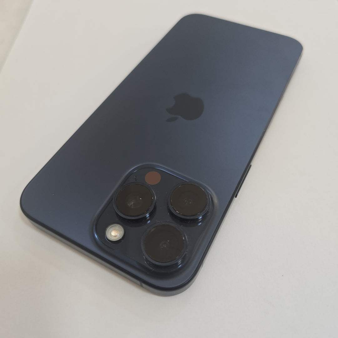 CELULAR APPLE IPHONE 15 PRO MAX A2849 (2023) 256 GB 8 GB RAM (SEMINUEVO)