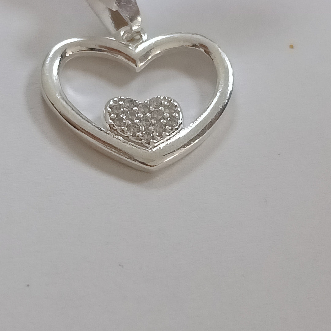DIJE CORAZON C/CIRCONIAS PLATA .925 2.7 GR (NUEVO)
