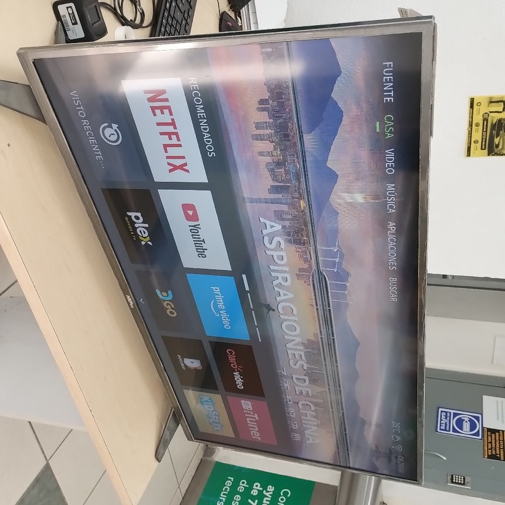 PANTALLA HKPRO HKP40SM11 (2022) 40" LED FULL HD (SEMINUEVO)