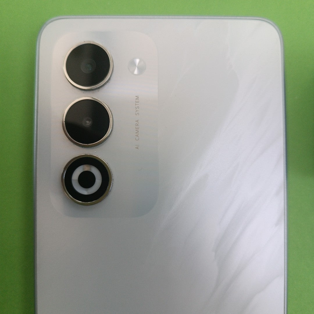 CELULAR OPPO A5 CPH2727 (2025) 256 GB 4 GB RAM (SEMINUEVO)