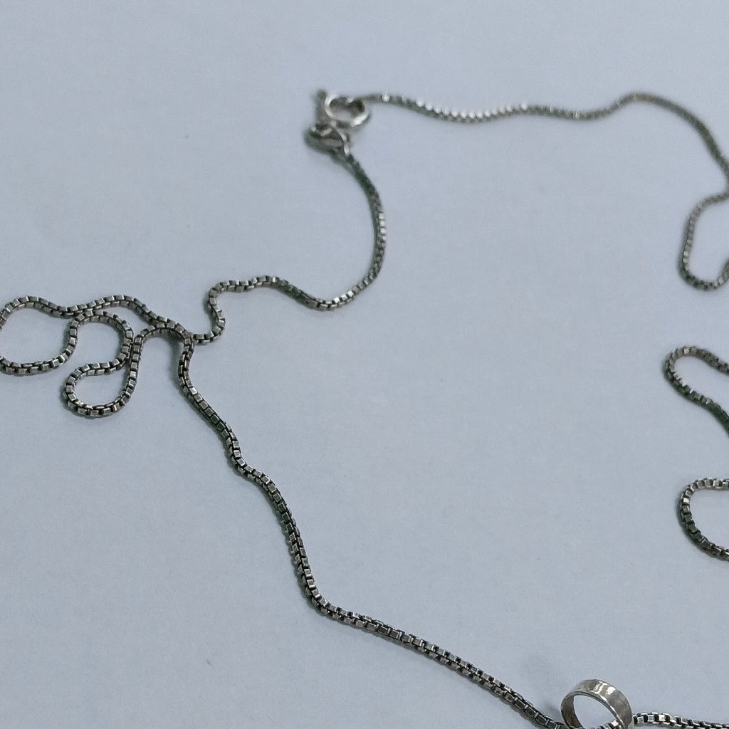 CADENA, DIJE PLATA 3.9 GRMS (SEMINUEVO)
