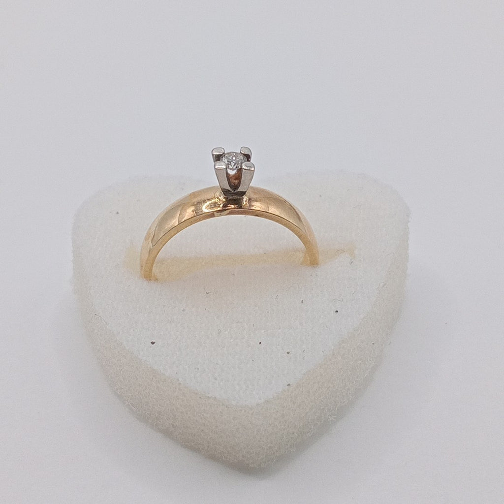SOLITARIO ORO 14 K 3.8 GRMS (SEMINUEVO)