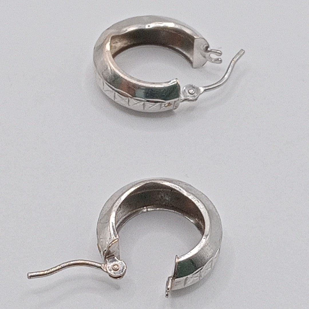 ARRACADAS PAR ORO COMBINADO 14 K 0.8 GRMS (SEMINUEVO)