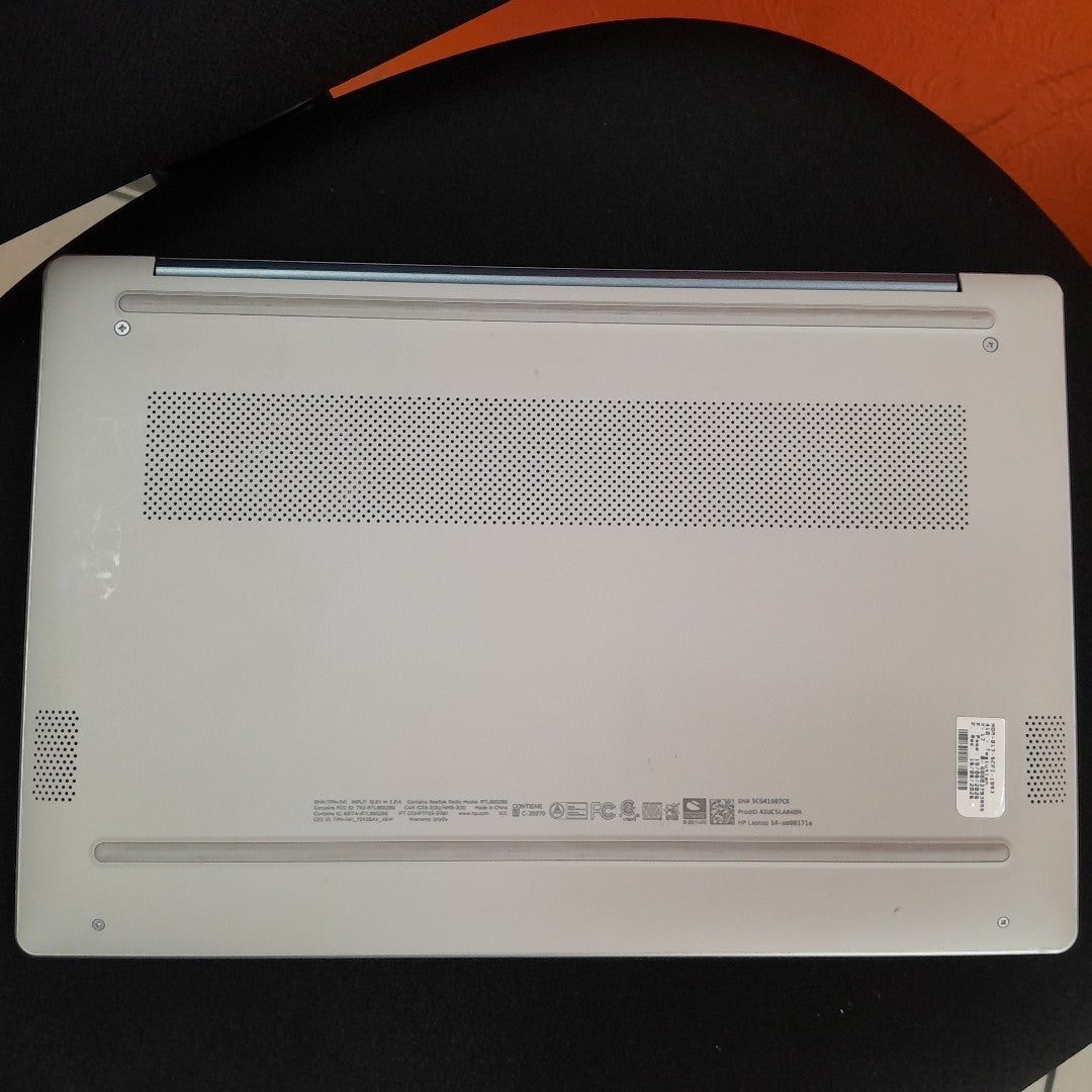 LAPTOP HP 14-EM0017LA (2024) 512 GB SSD 8 GB RAM (SEMINUEVO)