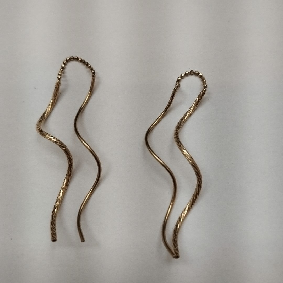 VIOLADORES PAR ORO 14 K 2.3 GRMS (SEMINUEVO)