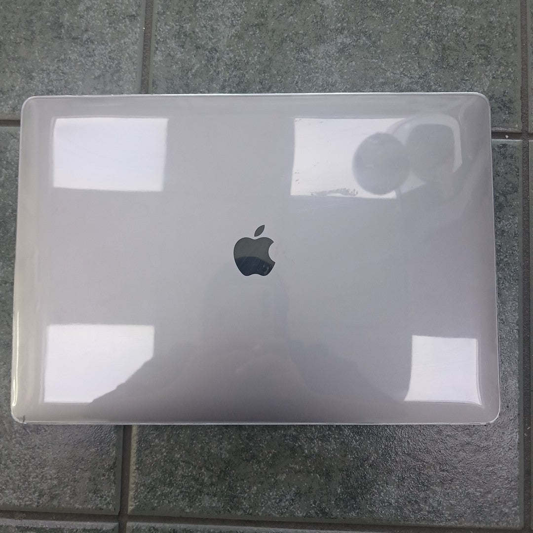 LAPTOP APPLE MACBOOK PRO 16" 2019 2.6 A2141 512 GB SSD 32 GB RAM (SEMINUEVO)