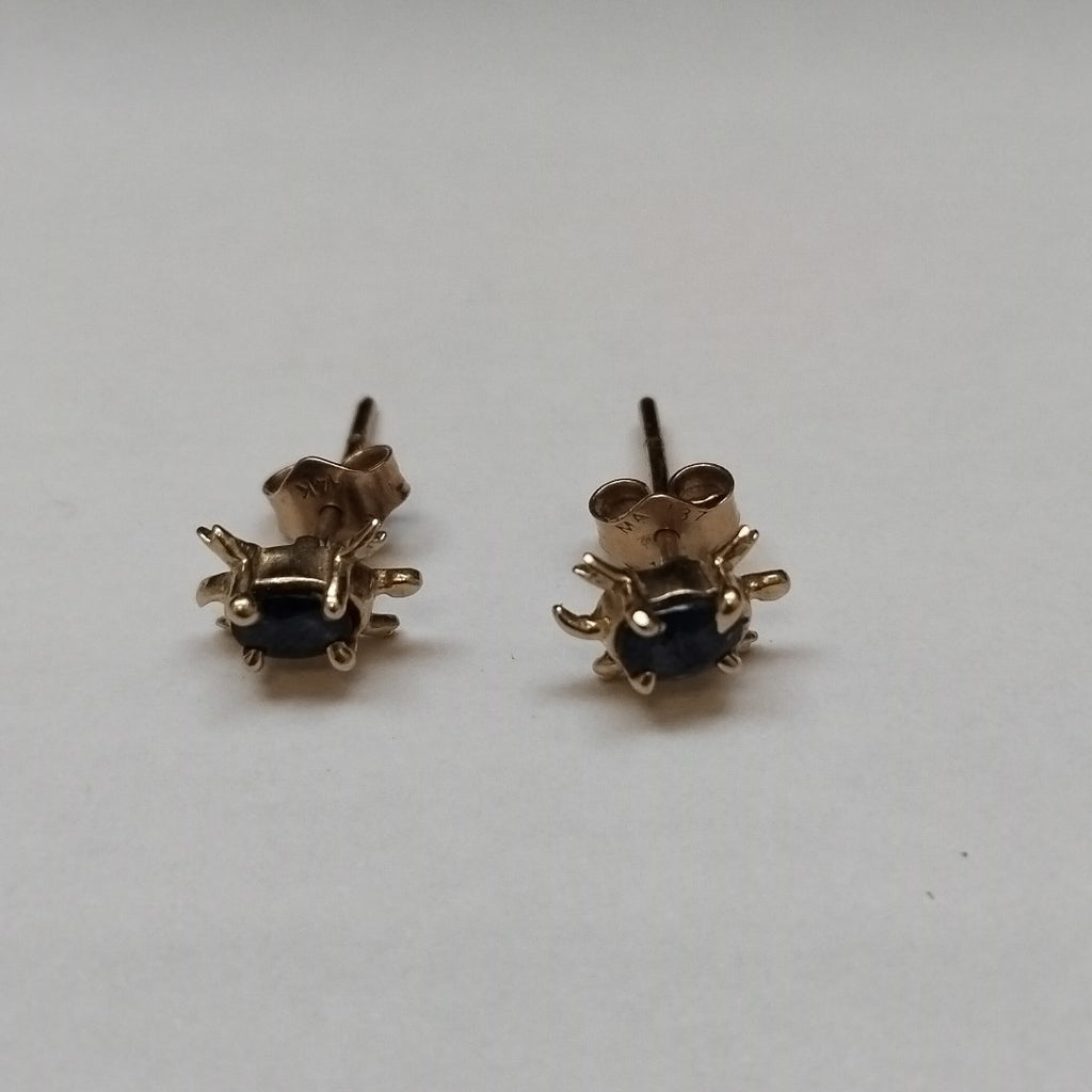 BROQUELES PAR ORO 14 K 1.2 GRMS (SEMINUEVO)