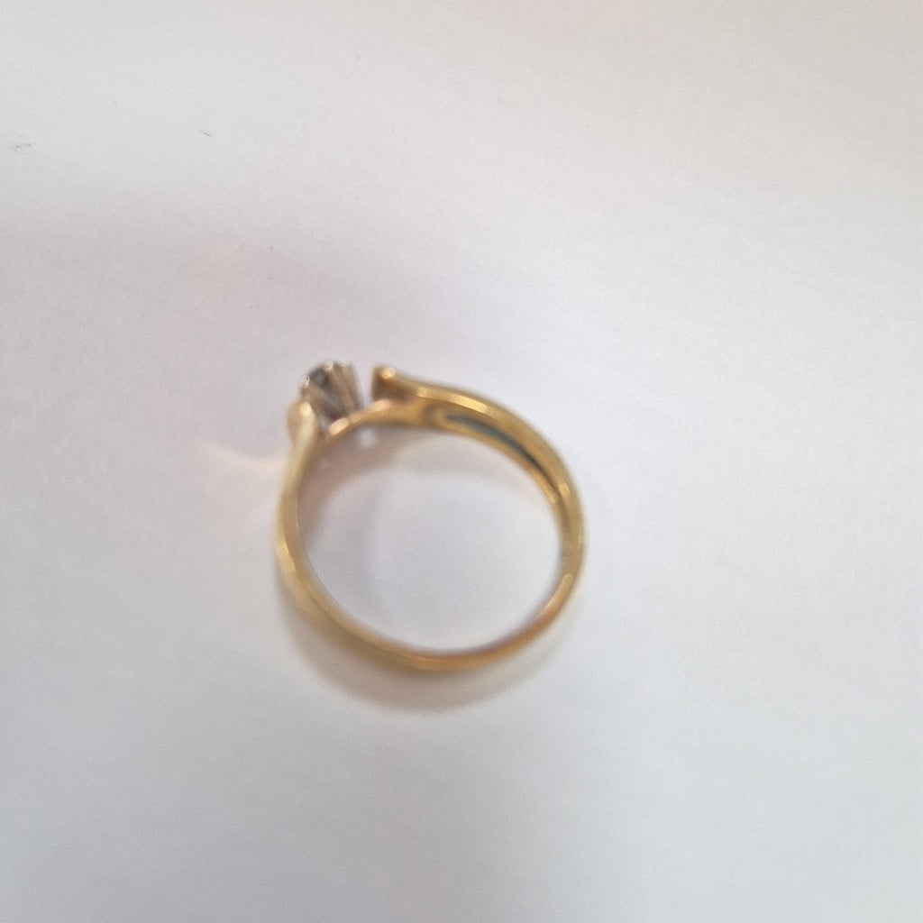 SOLITARIO ORO 10 K 2,60 GRMS (SEMINUEVO)