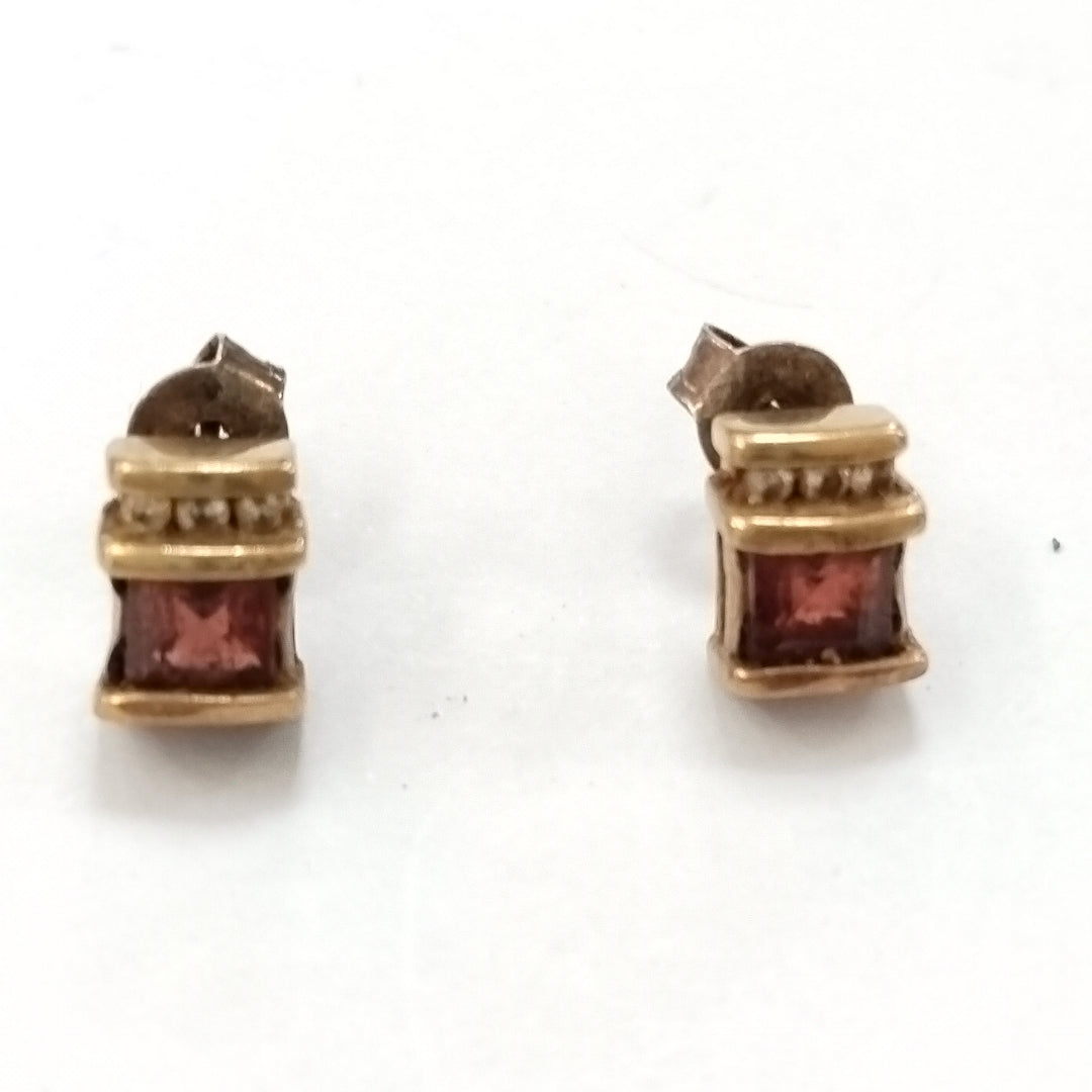 ARETES PAR ORO 10 K 1,50 GRMS (SEMINUEVO)