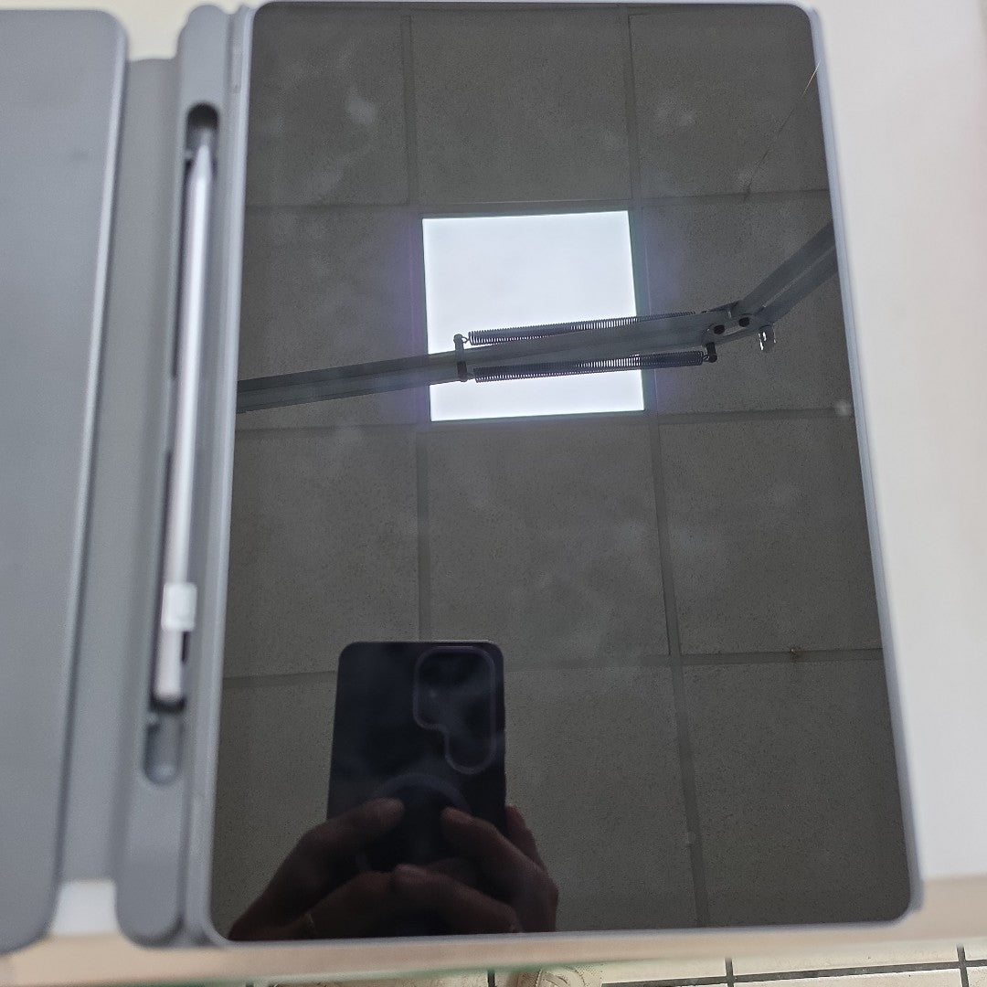 TABLETA LENOVO IDEATAB TB336FU (2025) 128 GB 8 GB RAM (SEMINUEVO)