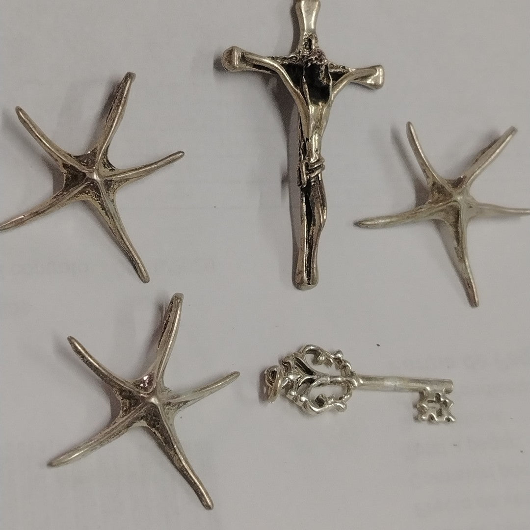 CRUZ, DIJE PLATA 16.7 GRMS (SEMINUEVO)