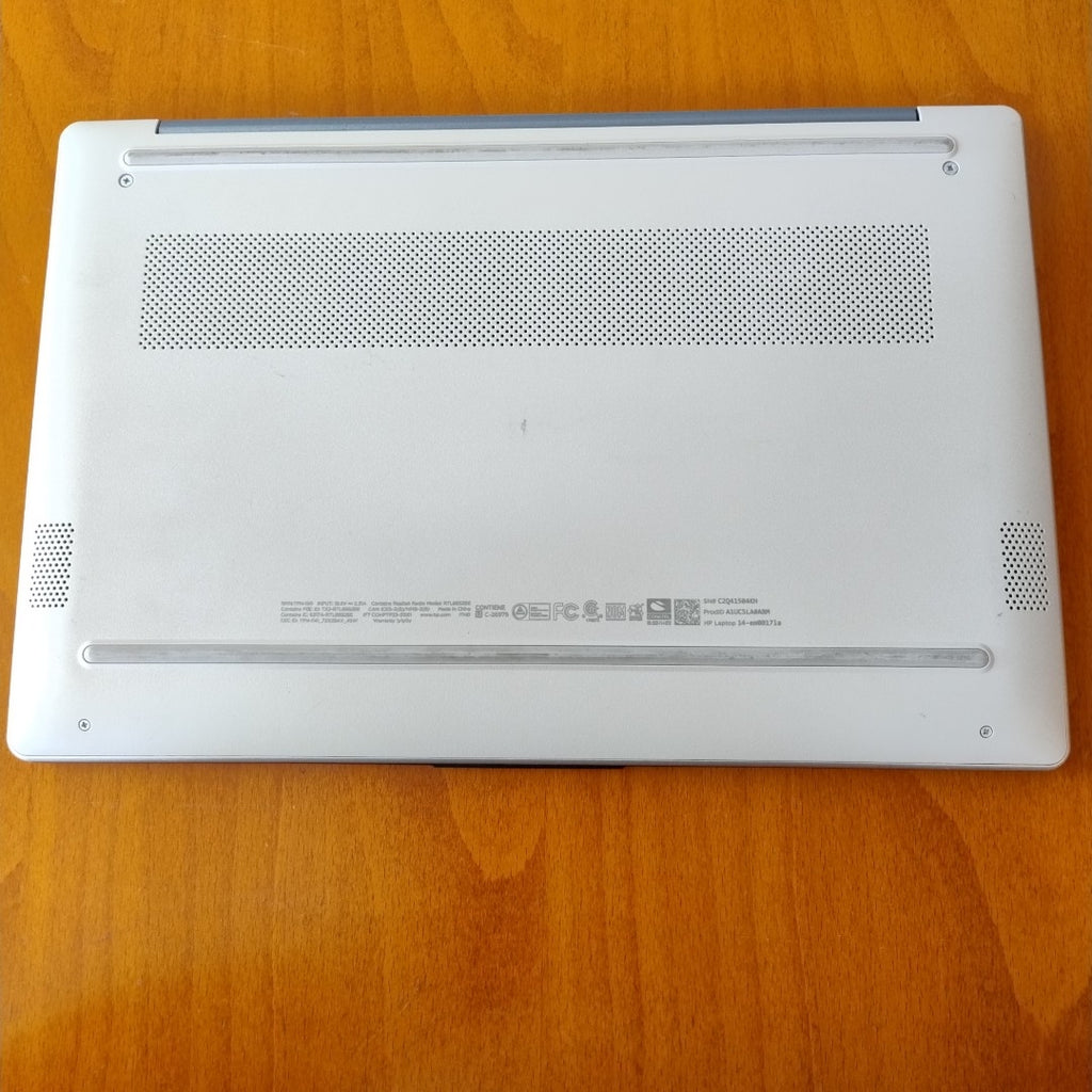 LAPTOP HP 14-EM0017LA (2024) 512 GB SSD 8 GB RAM (SEMINUEVO)