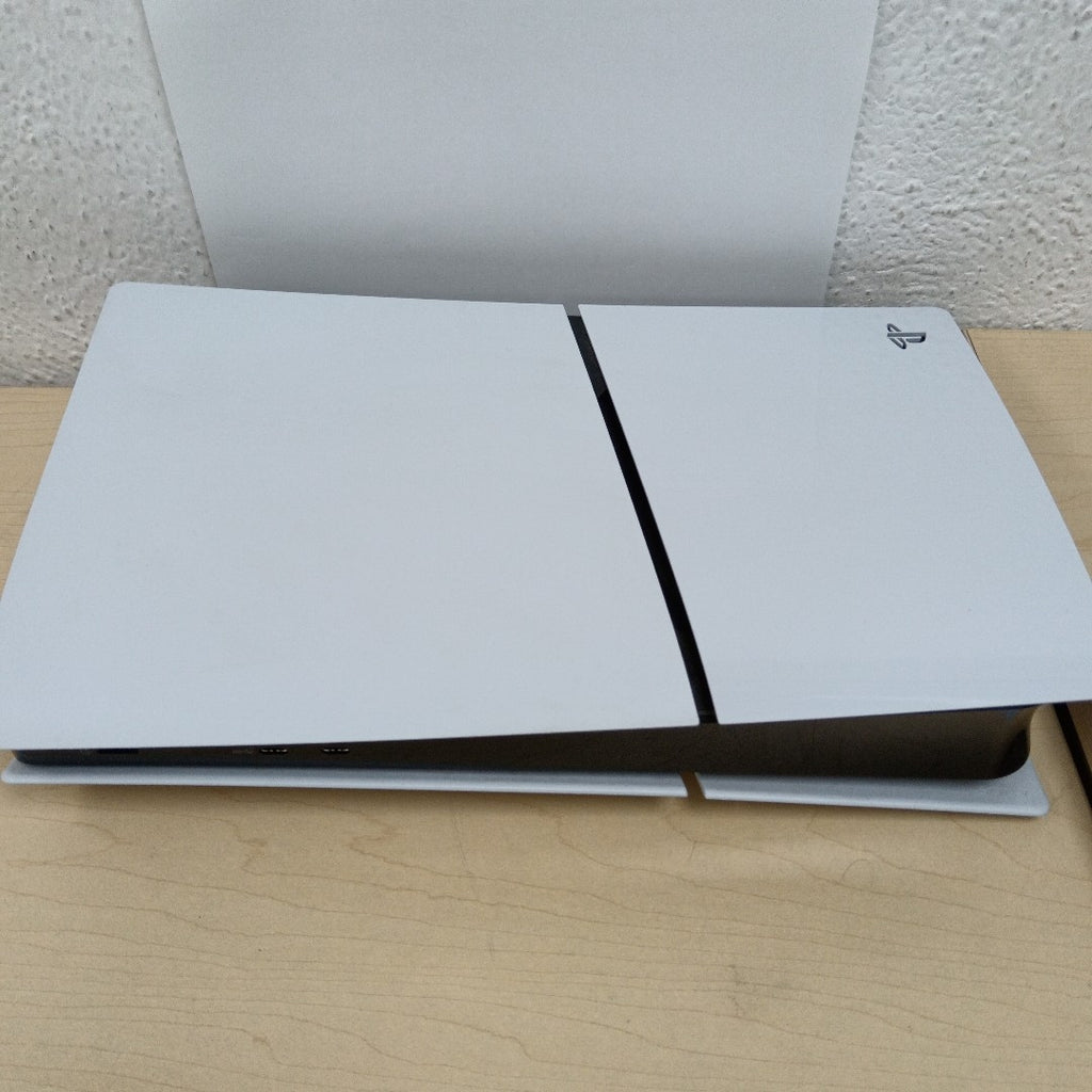 CONSOLA DE VIDEOJUEGO SONY PS5 DIGITAL 825 SSD (SEMINUEVO)